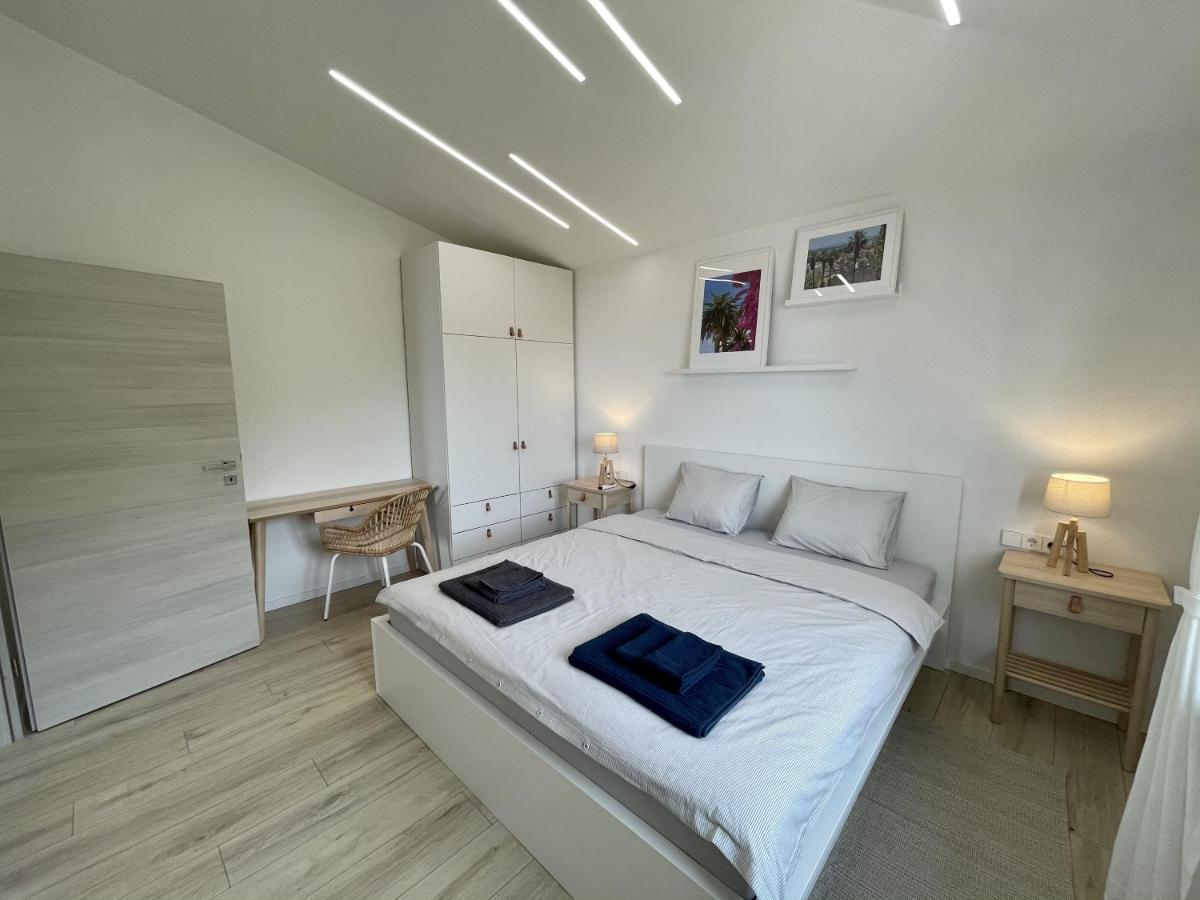 Lambda Holiday Apartments Йесенице Екстериор снимка