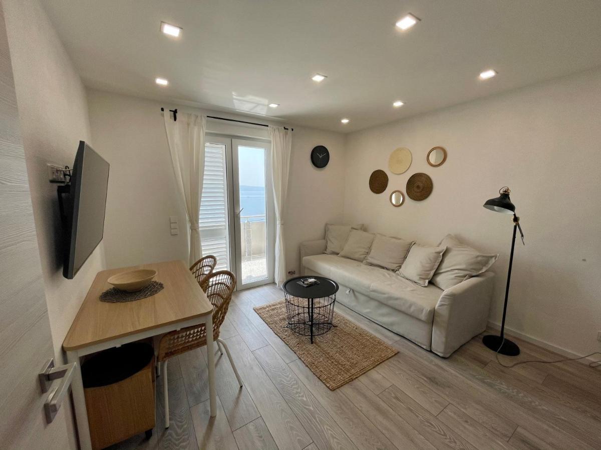Lambda Holiday Apartments Йесенице Екстериор снимка