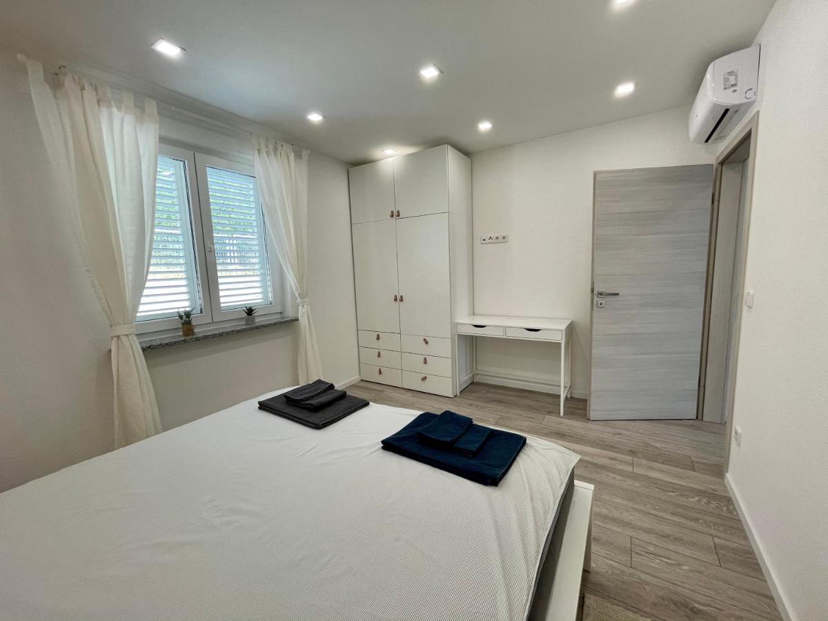 Lambda Holiday Apartments Йесенице Екстериор снимка