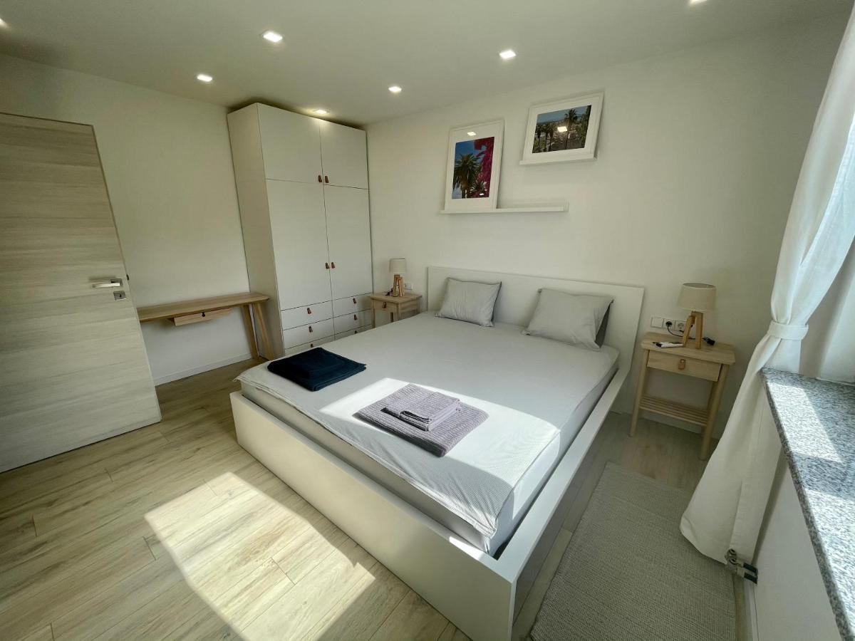 Lambda Holiday Apartments Йесенице Екстериор снимка