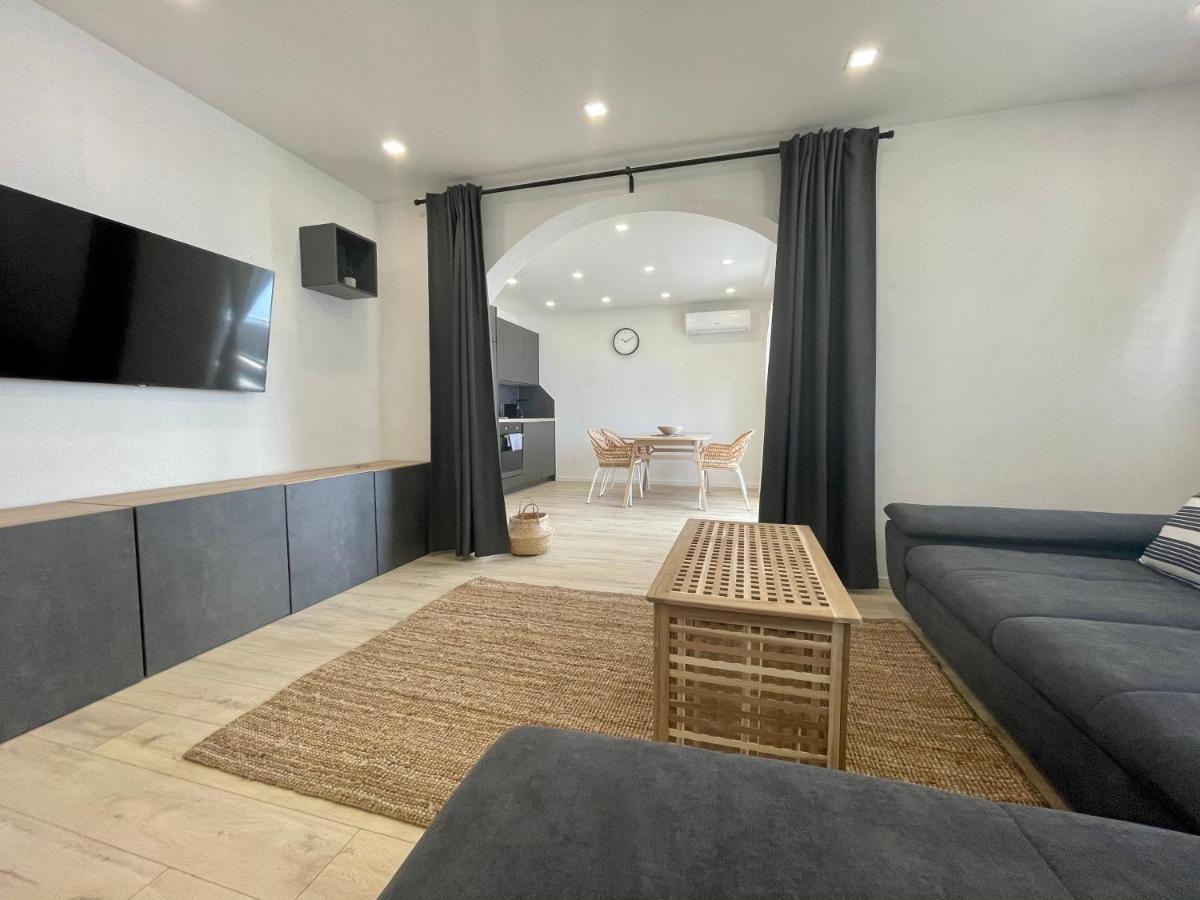 Lambda Holiday Apartments Йесенице Екстериор снимка