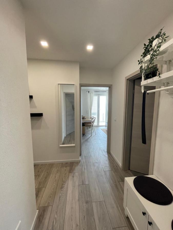 Lambda Holiday Apartments Йесенице Екстериор снимка